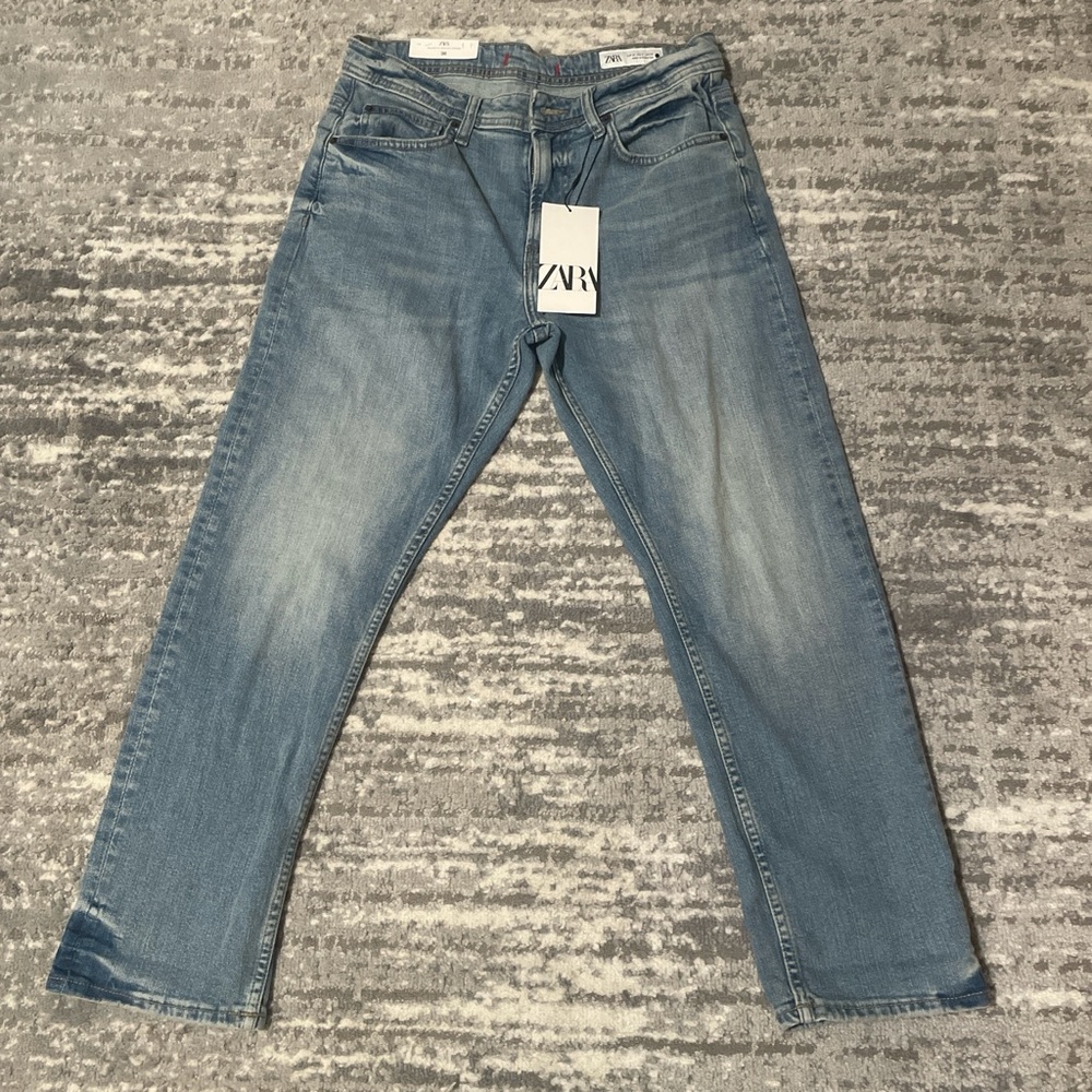 Zara - New Relaxed Slim in Medium Bleach

Brand New - Never Worn